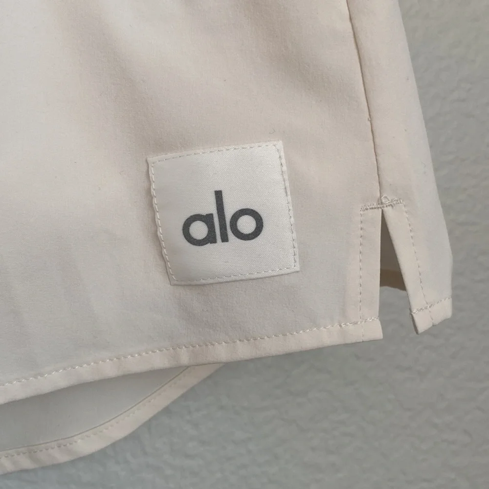 Alo Elevation High Waist Mini Skirt in Ivory White XXS